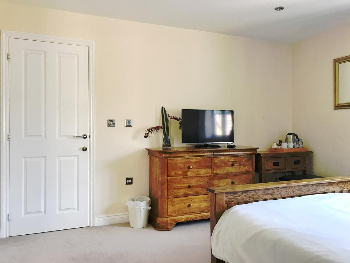 Bed and Breakfast Moon House Witney Exterior foto